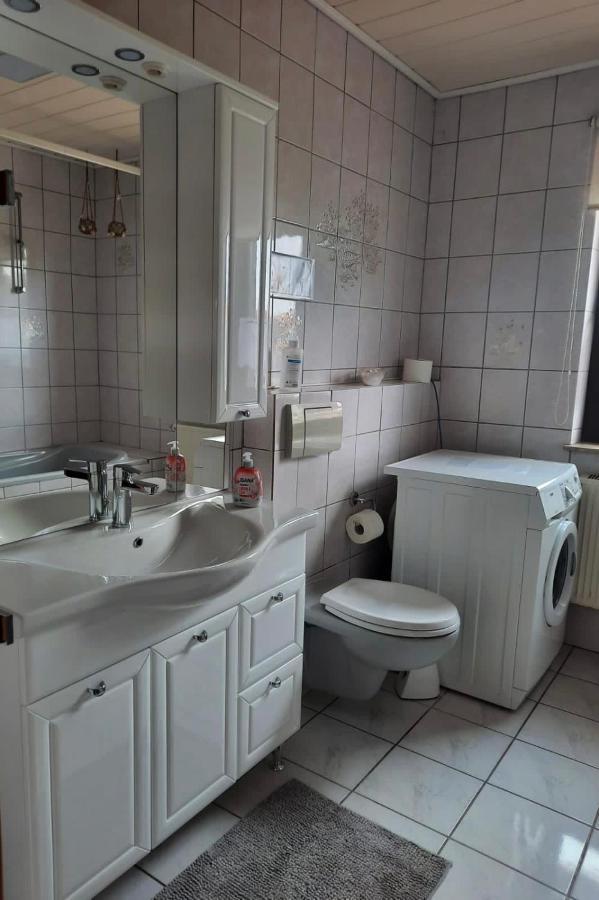 Privatzimmer Koenig คาสเซล ภายนอก รูปภาพ